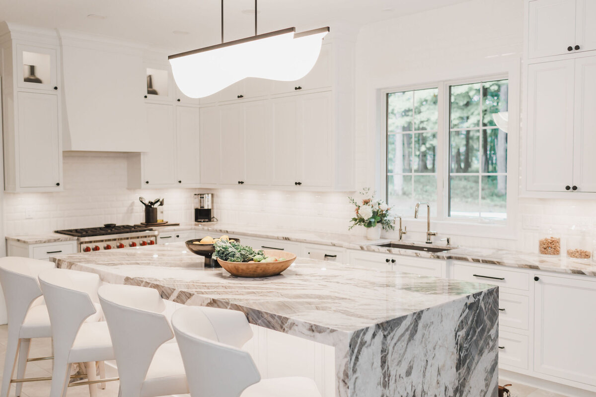 Full-Service Interior Design, the HGTV experience, Central Illinois & the metro-east St. Louis areas.