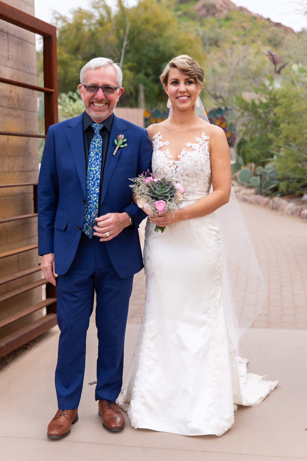 phoenix-scottsdale-arizona-destination-wedding-ceremony-father-bride