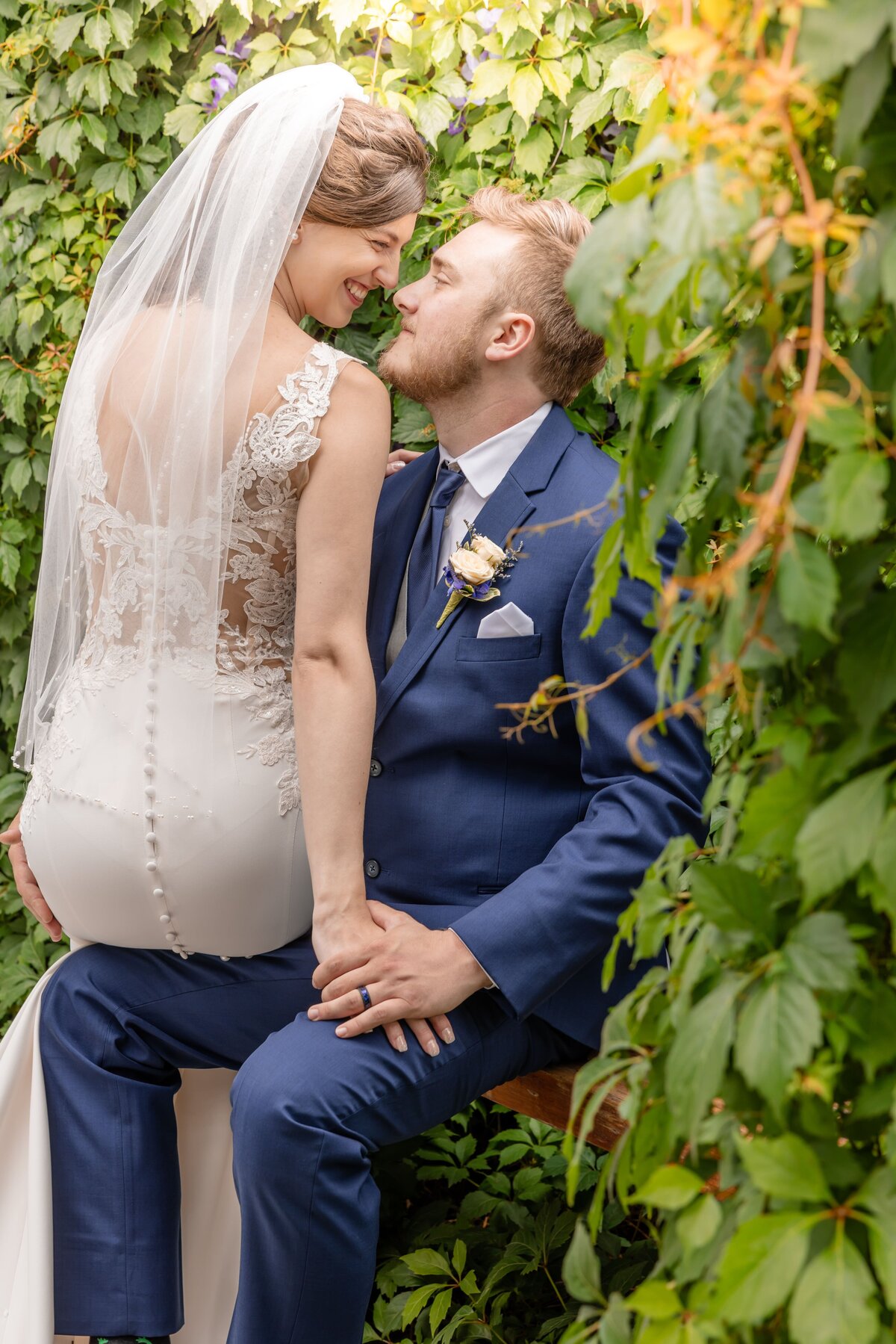 Sarah & Damian Wedding photo - DVX10228