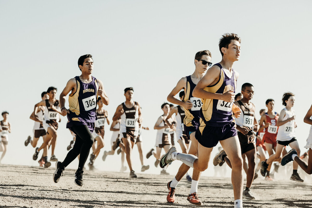 cross country runners in the desert
