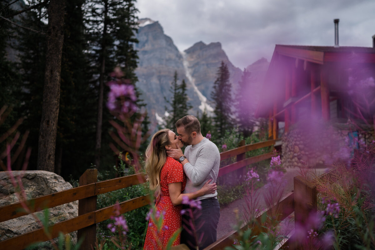 moraine-lake-sunrise-proposal-13