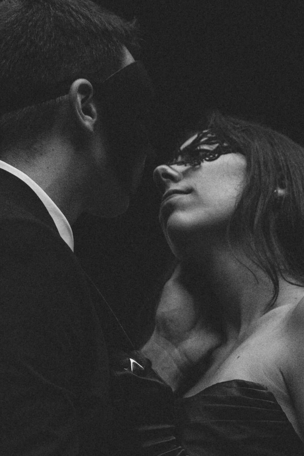 Documentary Style Intimate Wedding Photographer34