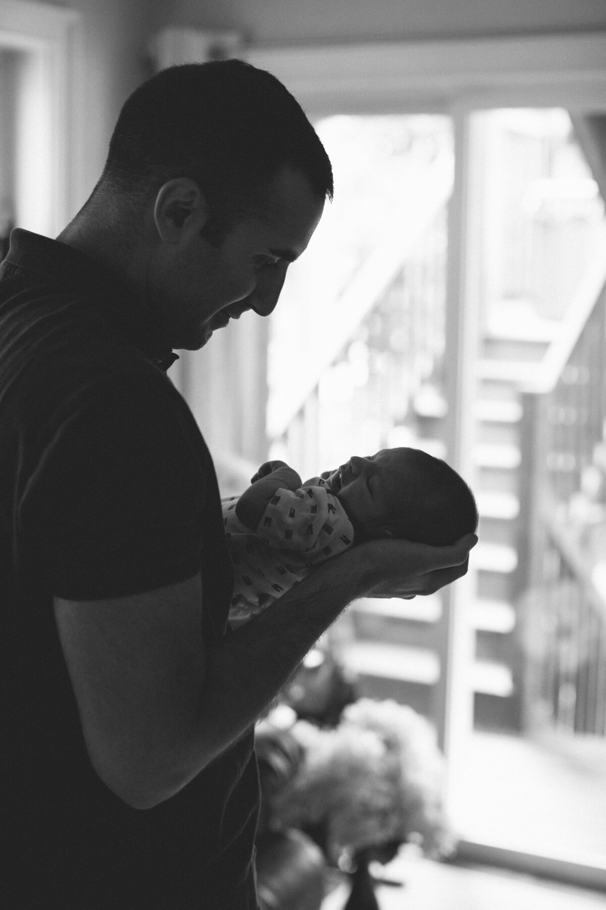 candid-natural-boston-newborn-family-photographer-zev-fisher-046