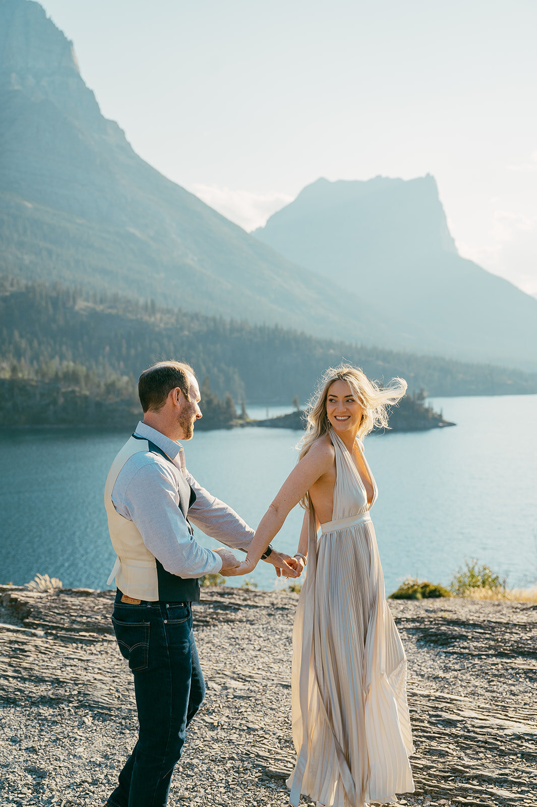 vintage-hollywood-glacier-national-park-elopement-presley-gray-photo0802