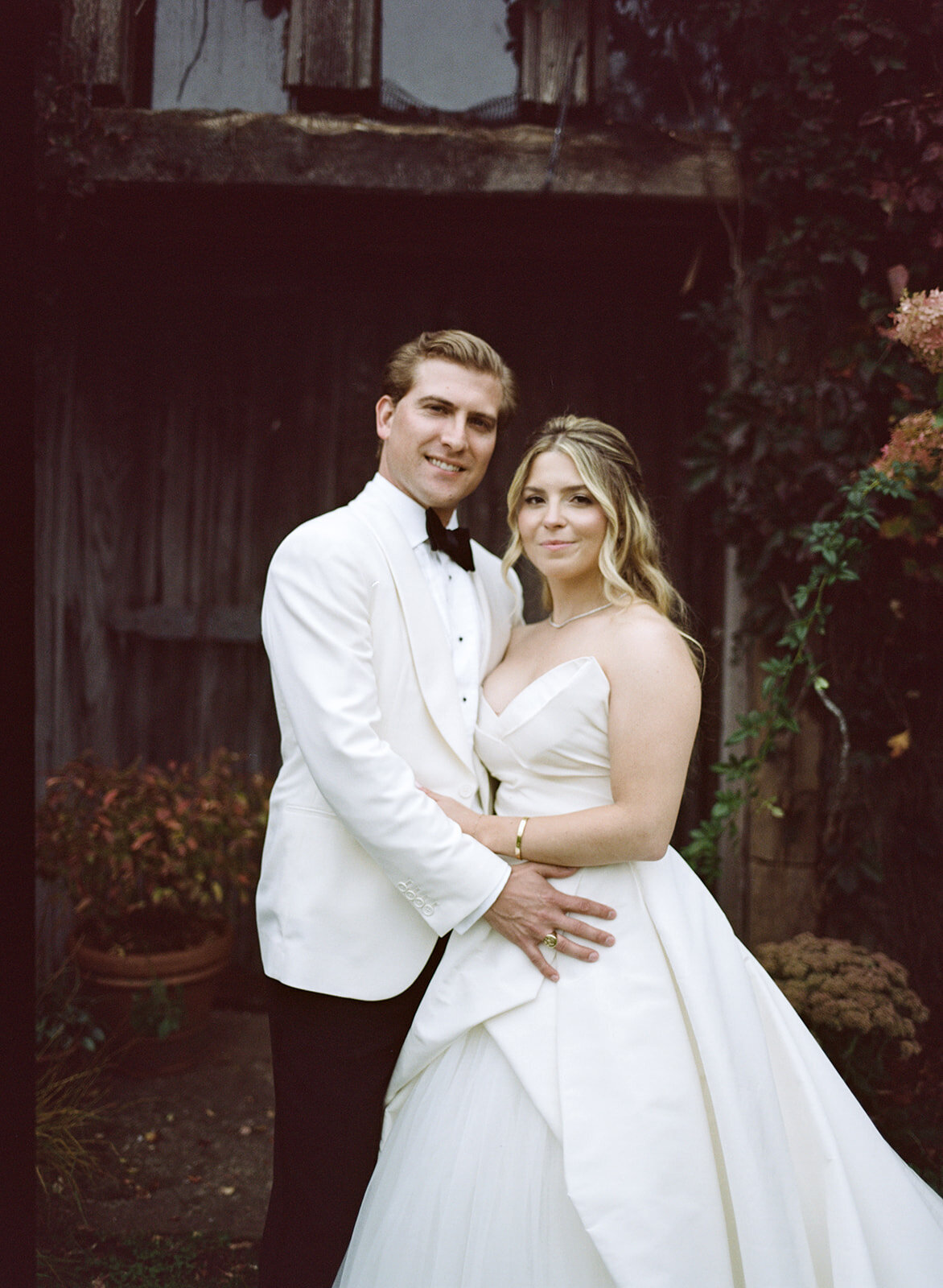 blue-hill-stone-barns-wedding-sava-weddings-nyc-wedding-photographer-1073