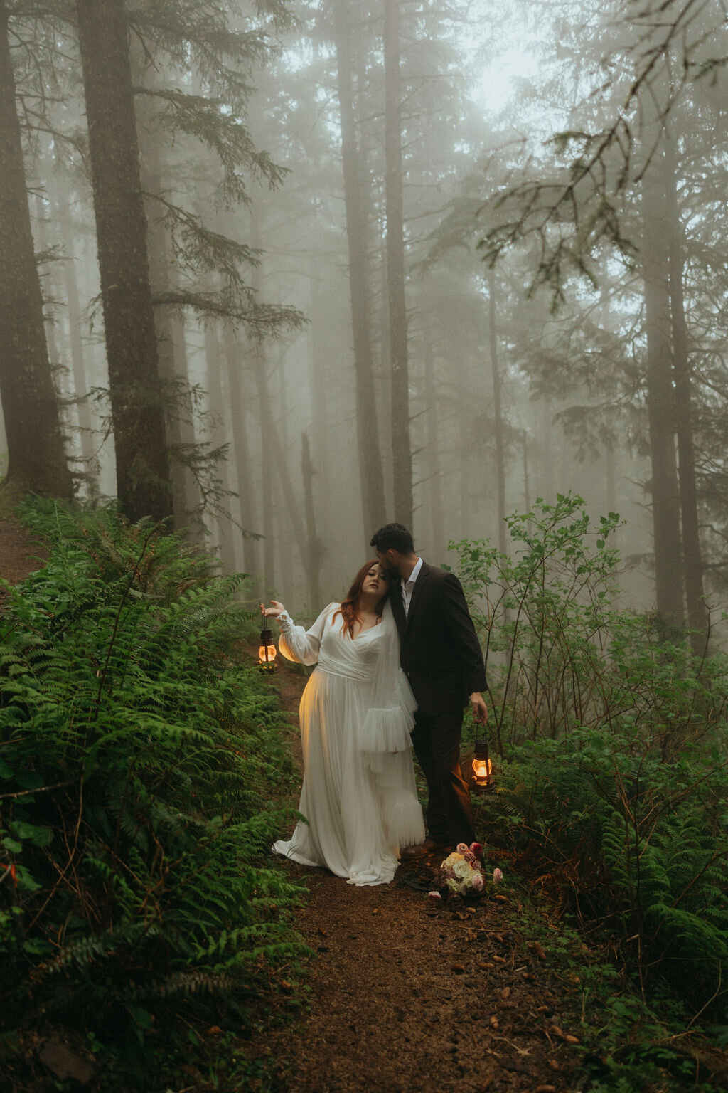 OregonCoastElopement_DestiationWedding_ForestElopement-52