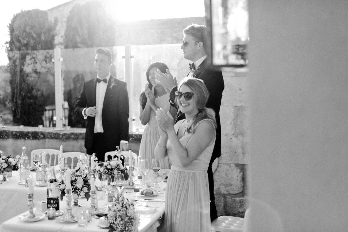 156_Provence_Luxury_Wedding_Photographer (142 von 235)_Provence Luxury Wedding Photographer. A timeless and elegant destination wedding at La Bastide de Gordes captured by luxury wedding photographer Flora and Grace.