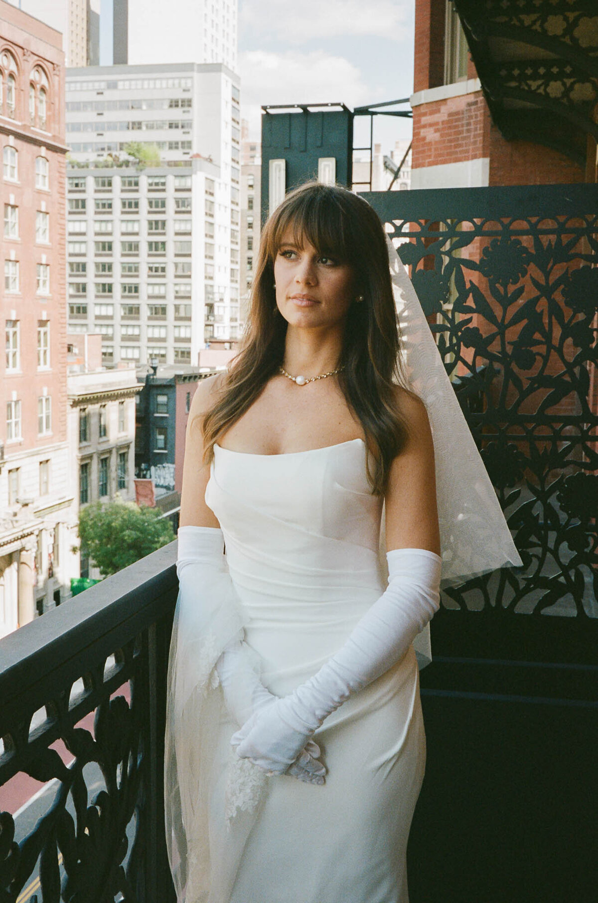 hotel-chelsea-nyc-wedding-on-film-07