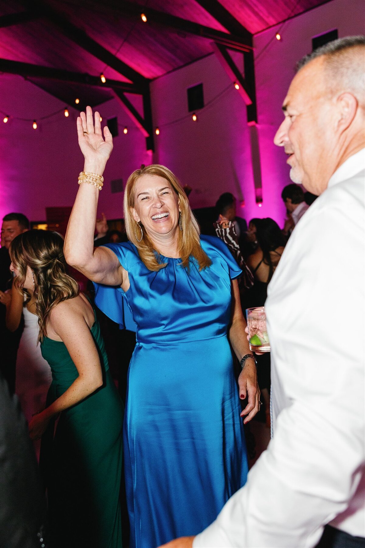 viansa-wedding-sonoma-emma-taylor-ashley-carlascio-photography-1504