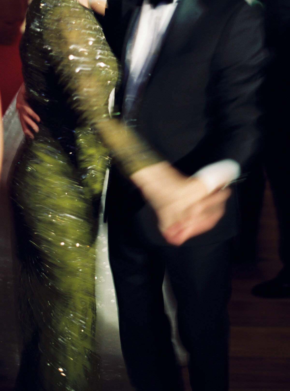 wedding-guest-portrait-ri