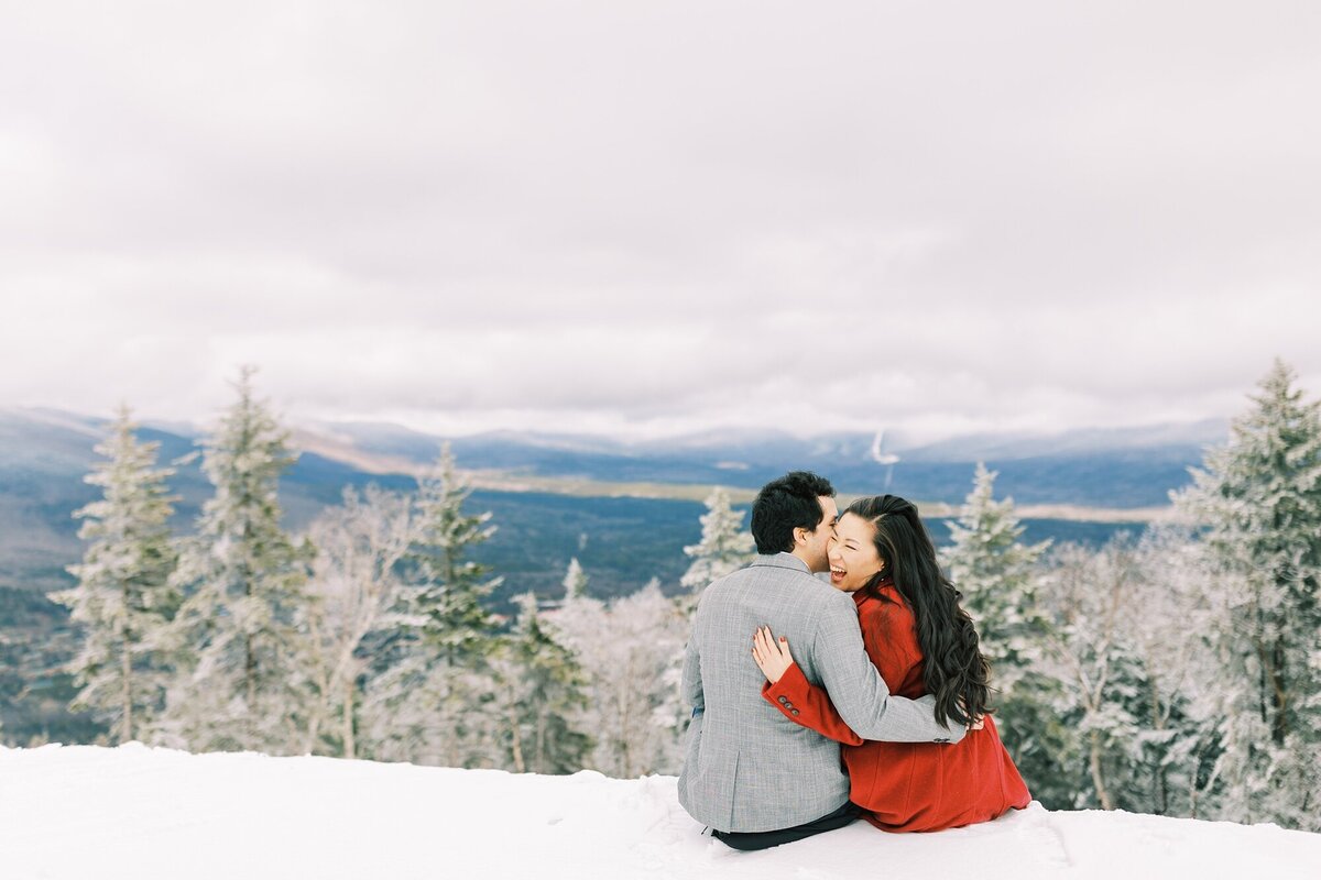 White-Mountains-New-Hampshire-NH-Winter-Engagement-Photography_0021