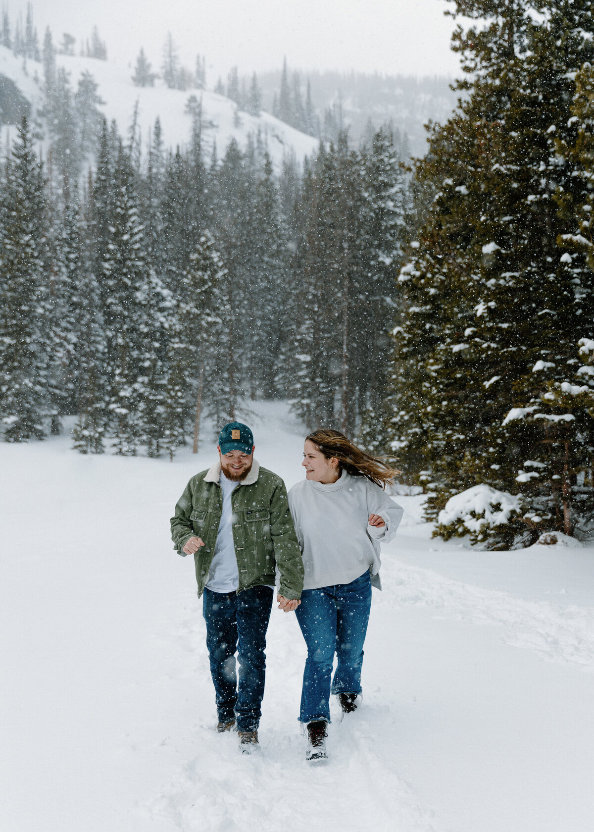 Ashlynn Shelby Photography_Rock Mountain National Park Engagement Shoot_ Dream Lake Engagement Shoot-14