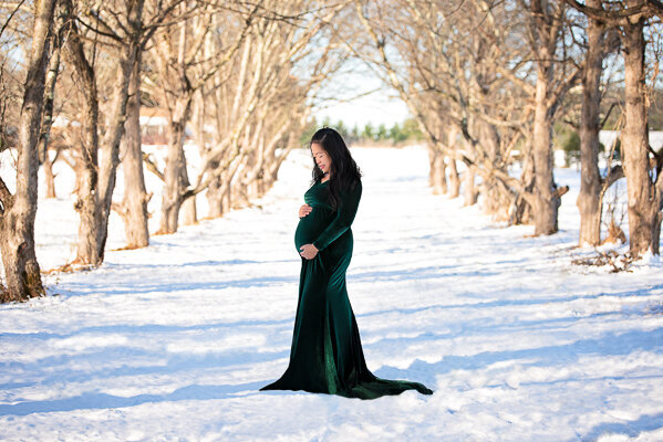 South_Brunswick_NJ_Snow_Maternity_Green_Dress-8637