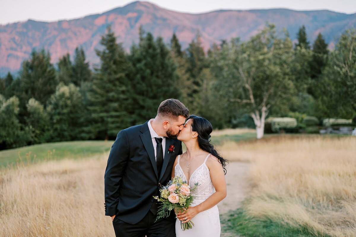 Anh & Ryan Sneak Peek-155_websize