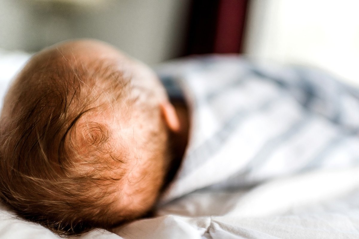 best-newborn-cornelius-lifestyle-photographer