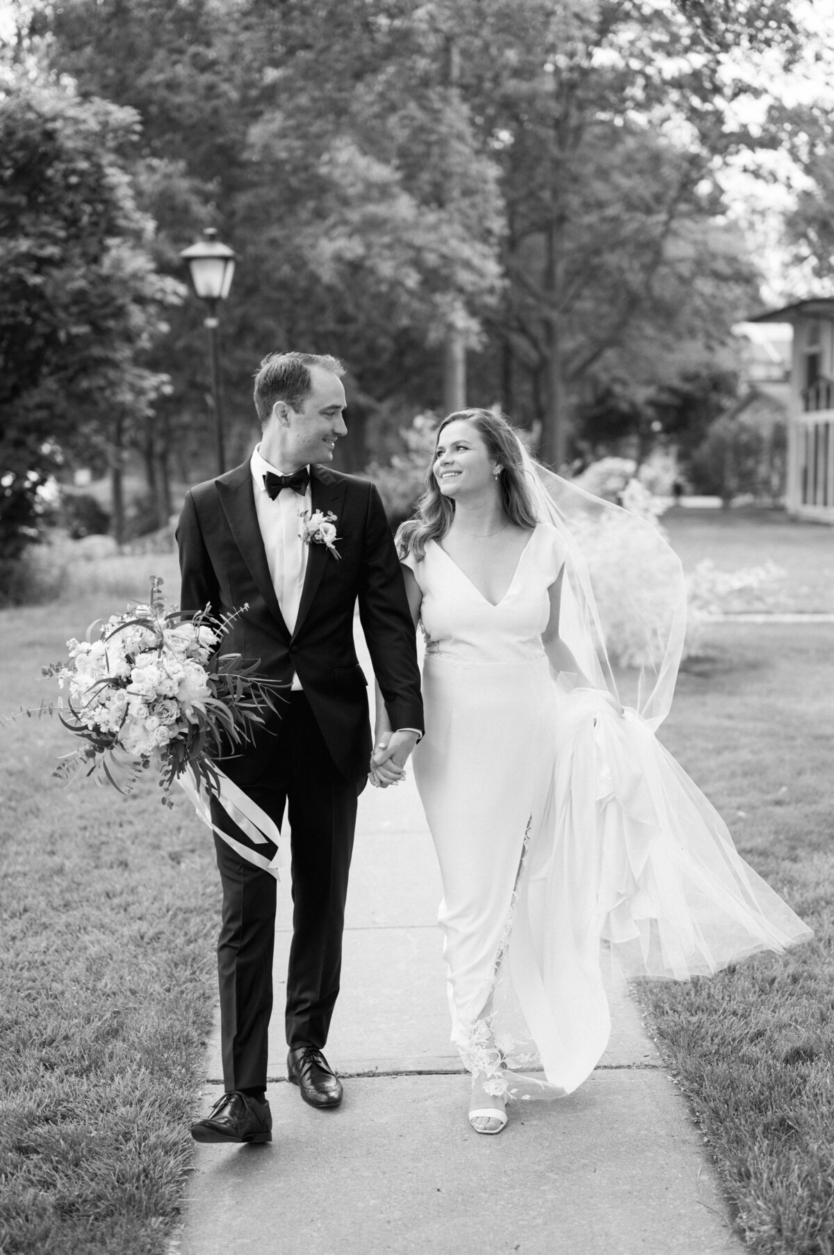 wedding-photographers-in-windsor-194