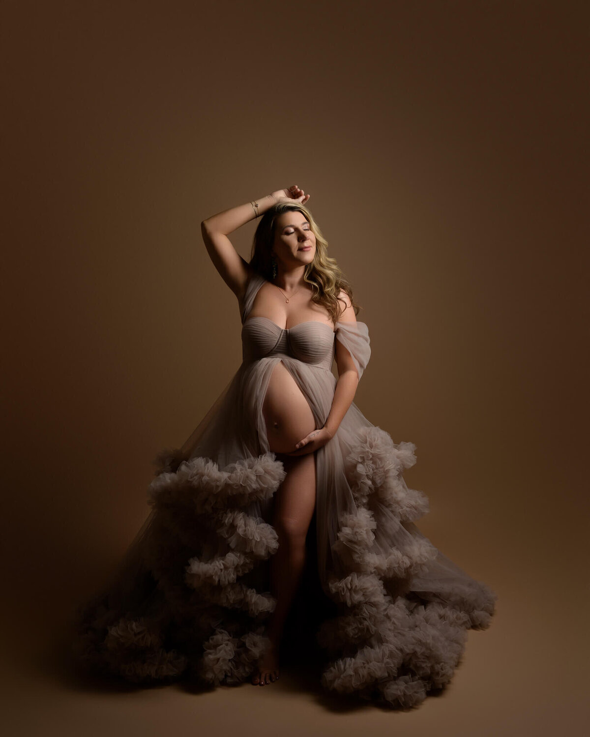 mauve fluffy tulle maternity gown