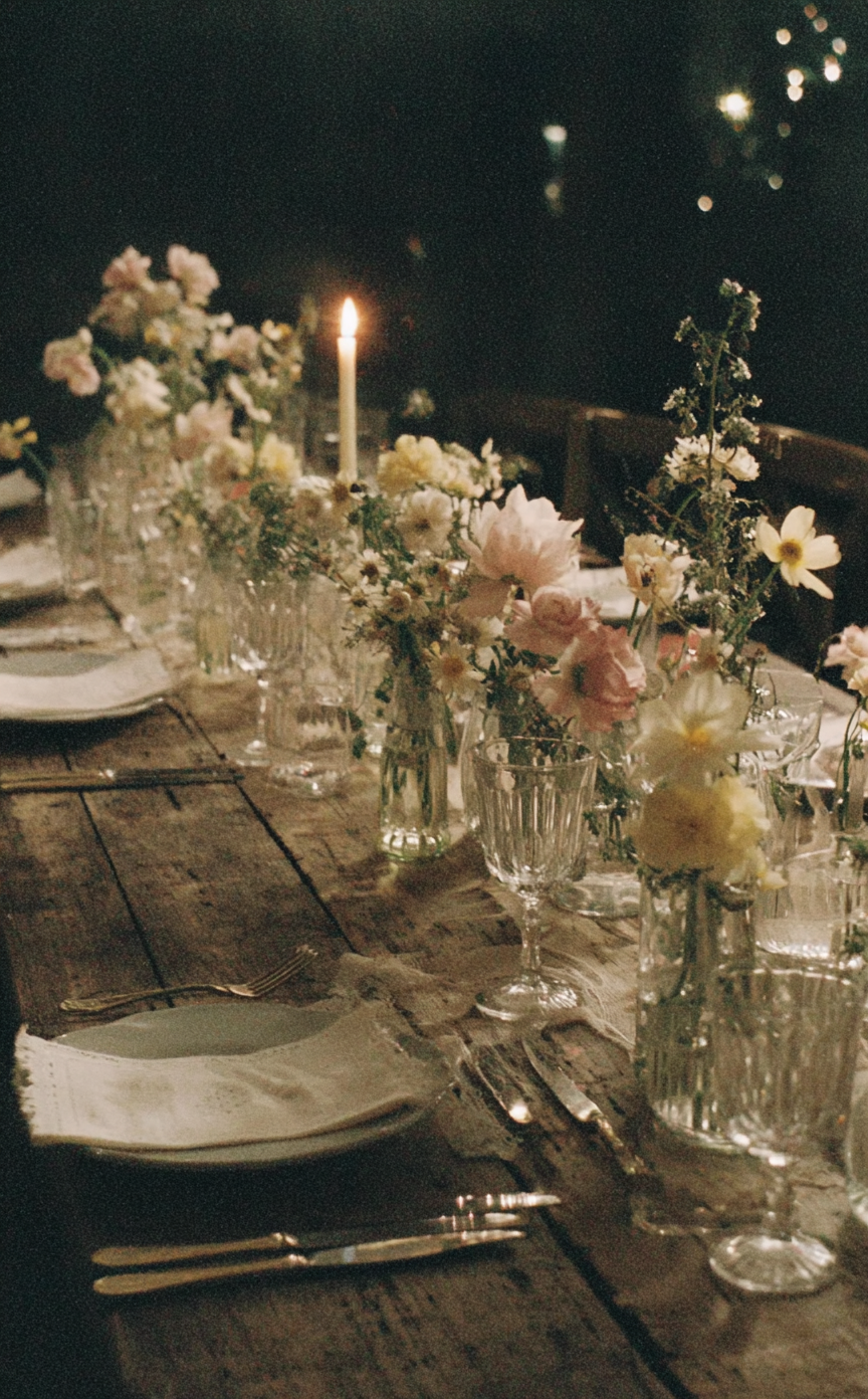 u8487914977_a_beautifully_set_table_with_soft_pastel_flowers__e12f3250-6c60-4656-a406-d06ecbeb67de_2