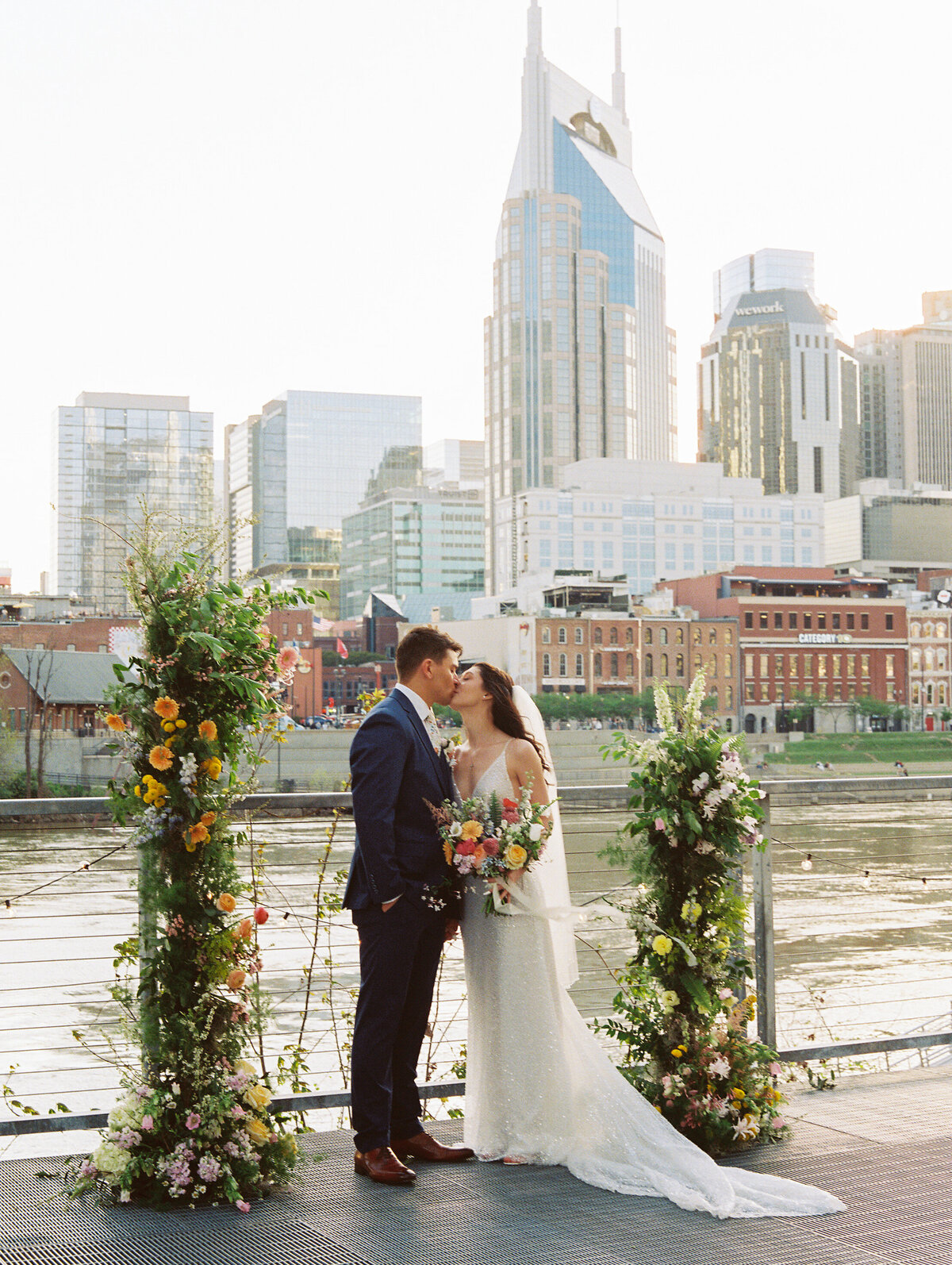 the-bridge-building-nashville-tennessee-micro-wedding-84
