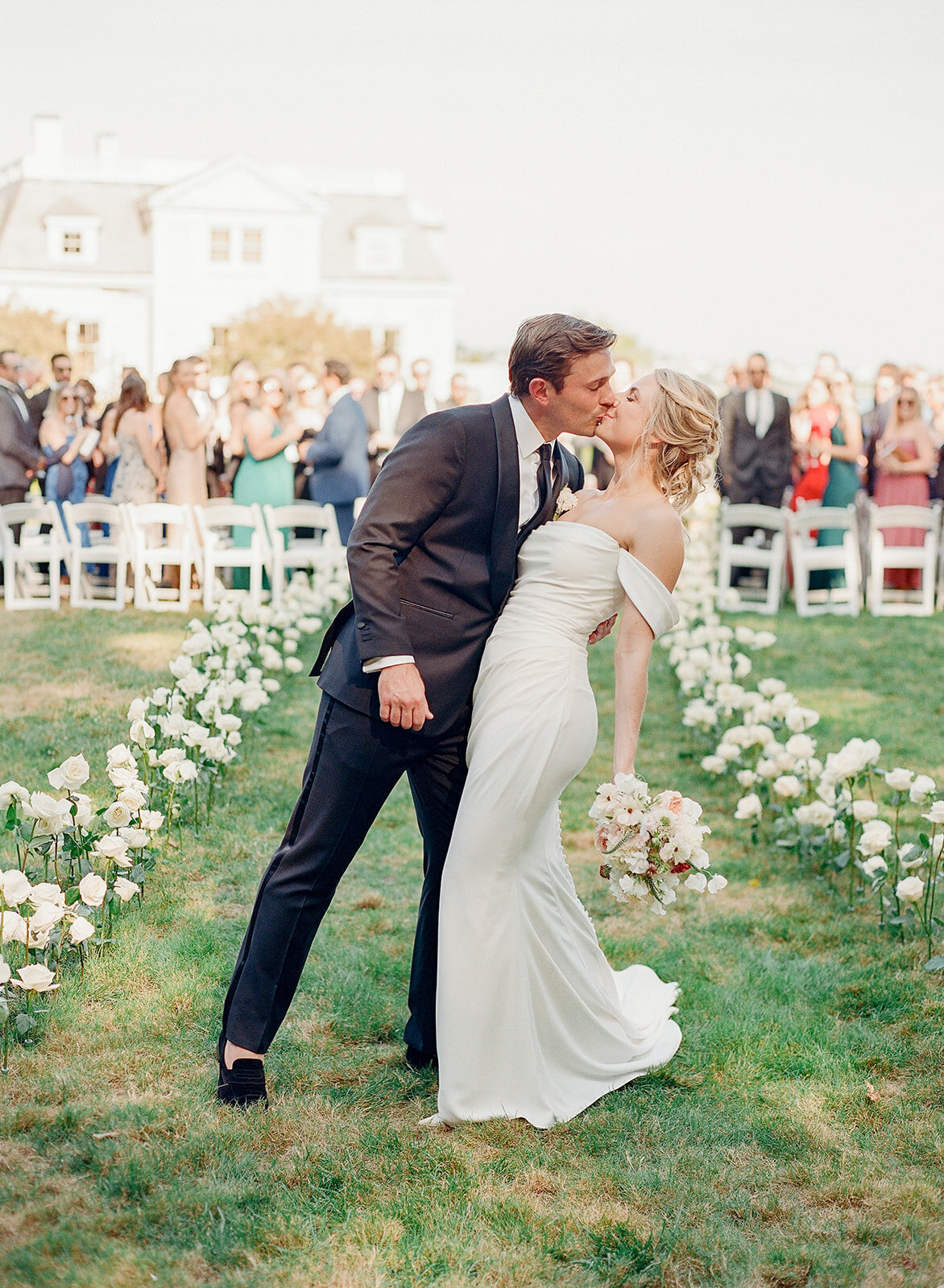 Wedding_Chanler Cliff Walk_Newport Mansions_RI__301731514_0005©HilaryBlock