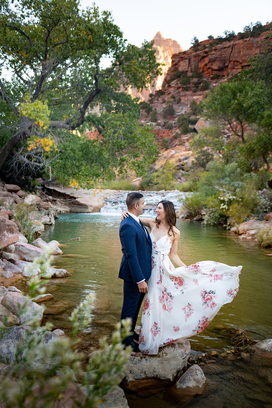 zion-national-park-engagement-photographer-wild-within-us (63)