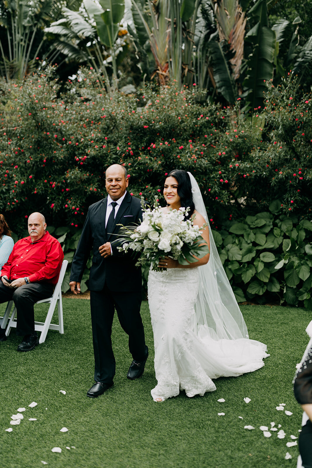 amber-whorter-sunken-gardens-elopement-chantilly-chic-celebrations-16