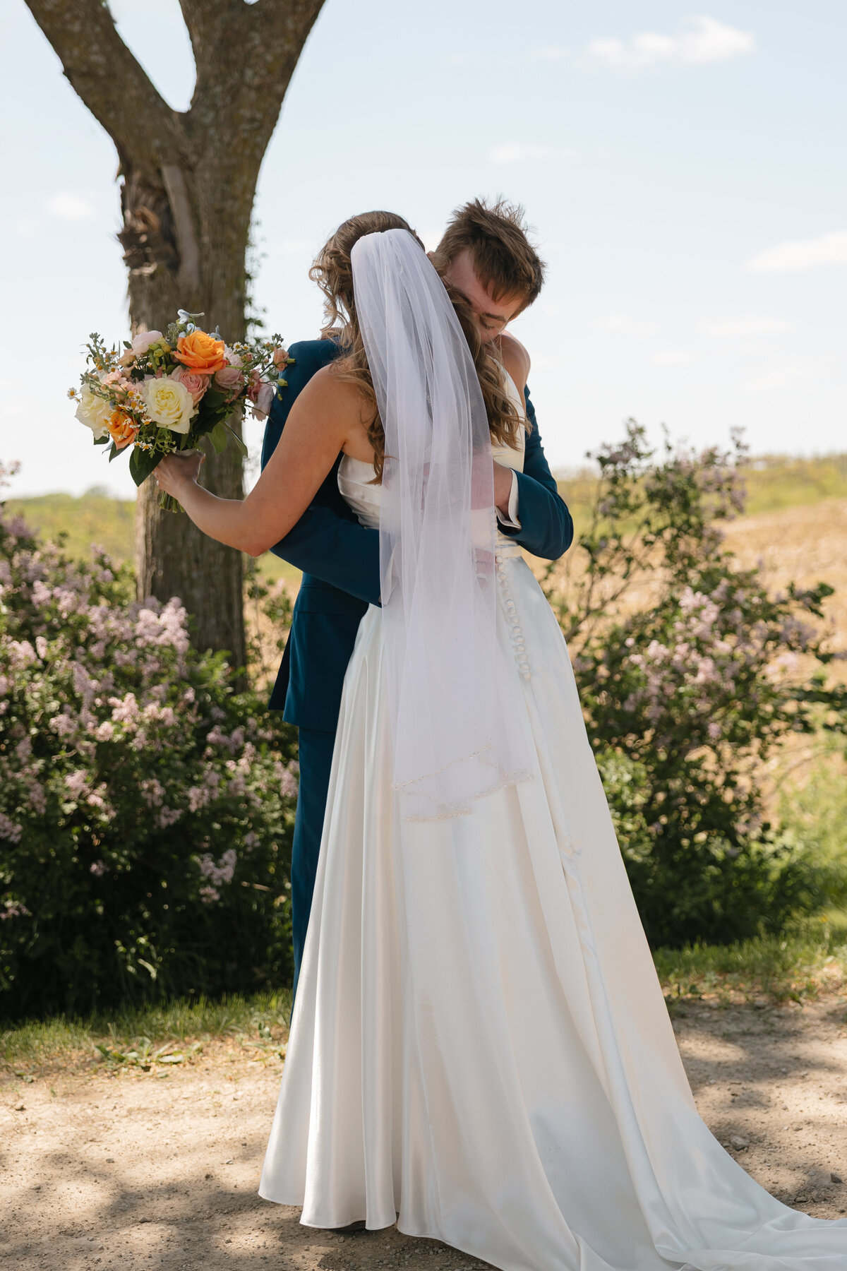 Sydney and Brant's Rustic Midwest Wedding Photography-142