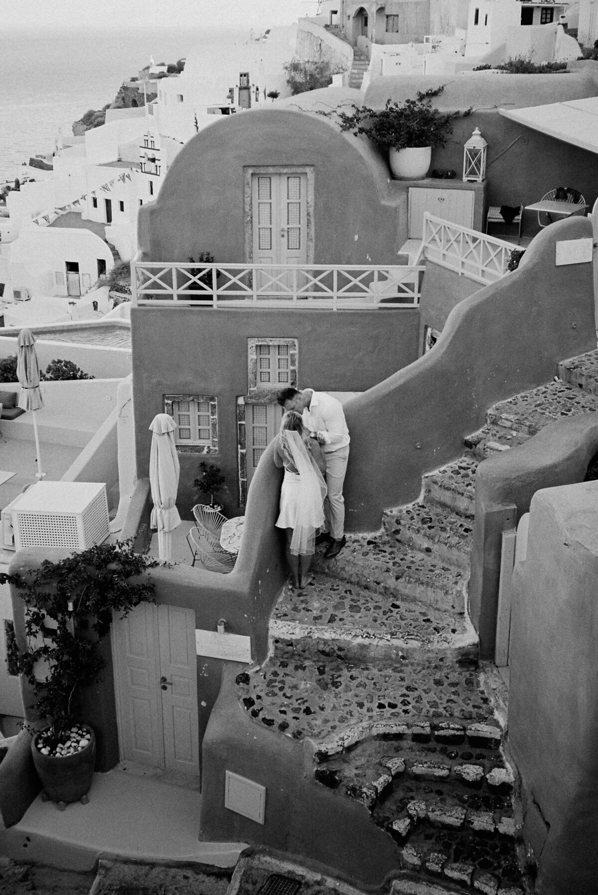 santorini-summer-elopement-film-greece-island-elegant-timeless-vintage-99