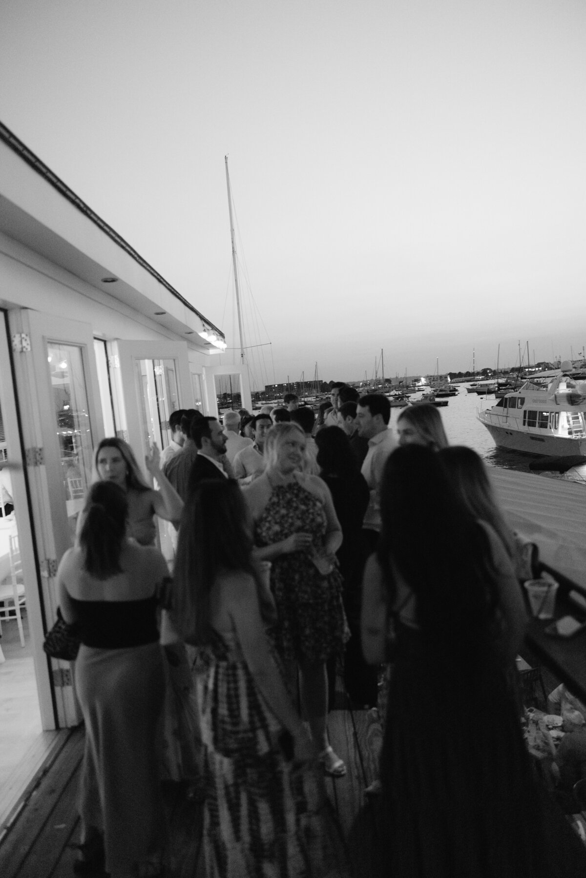 wedding-welcome-dinner-at-lobster-bar-newport