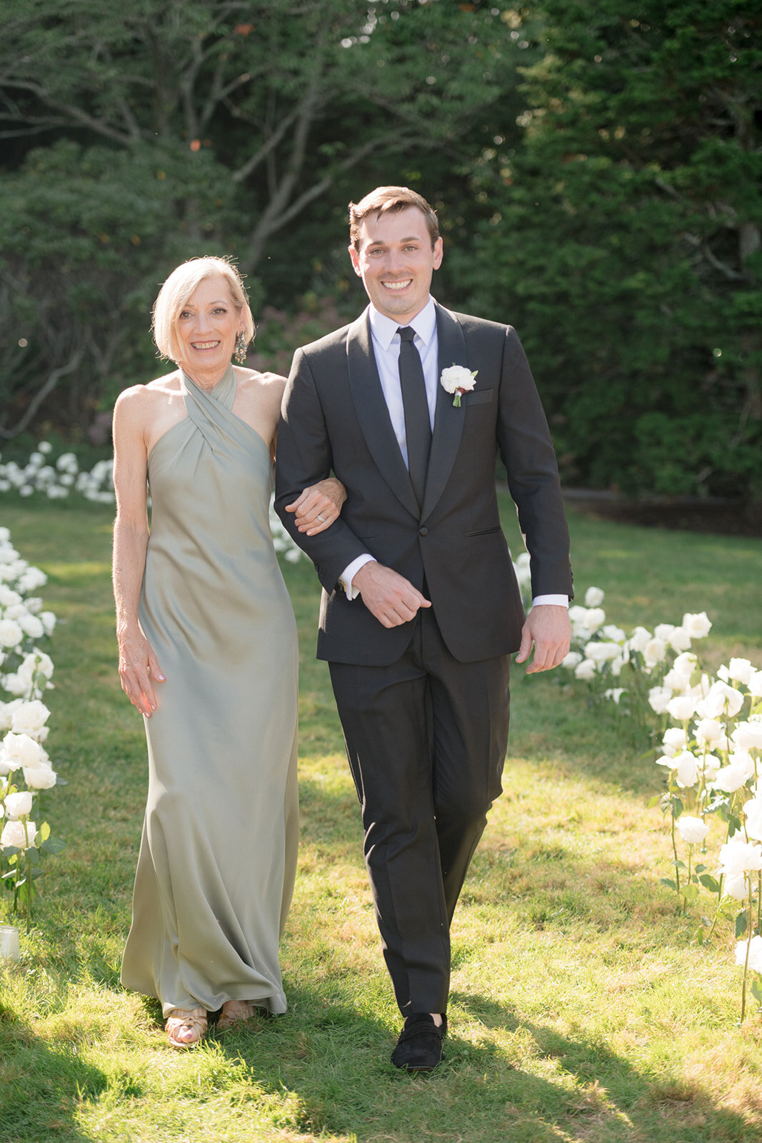 Wedding_Chanler Cliff Walk_Newport Mansions_RI__244HBC_4916©HilaryBlock