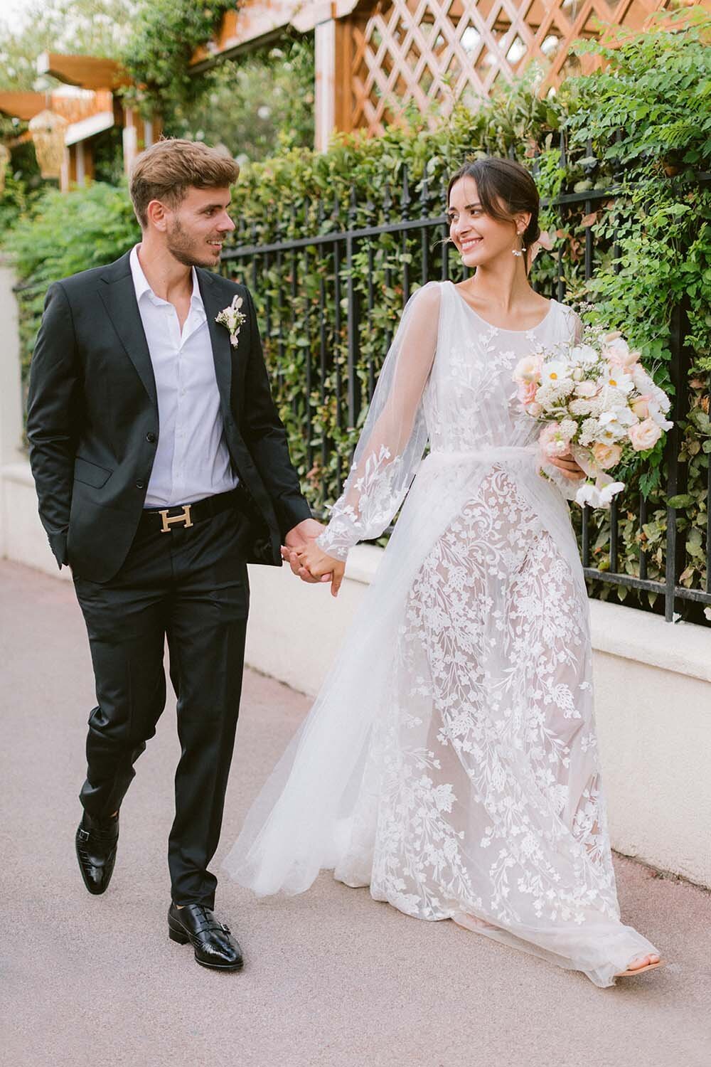 Louise Valentine bridal campaign in Saint Tropez - Veronique Lorre artistic direction - Thomas audiffren photography7