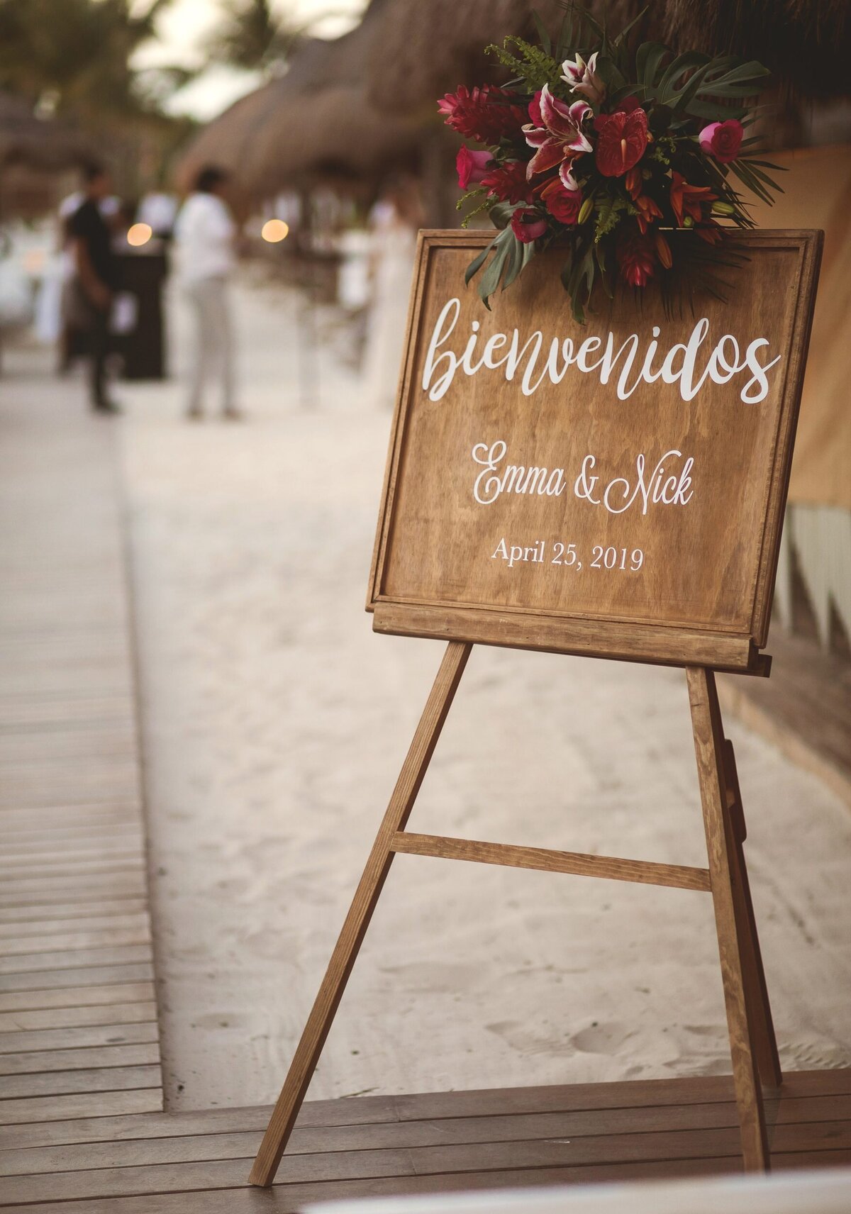 Welcome sign in Spanish for wedding at Playa Mujeres Cancun