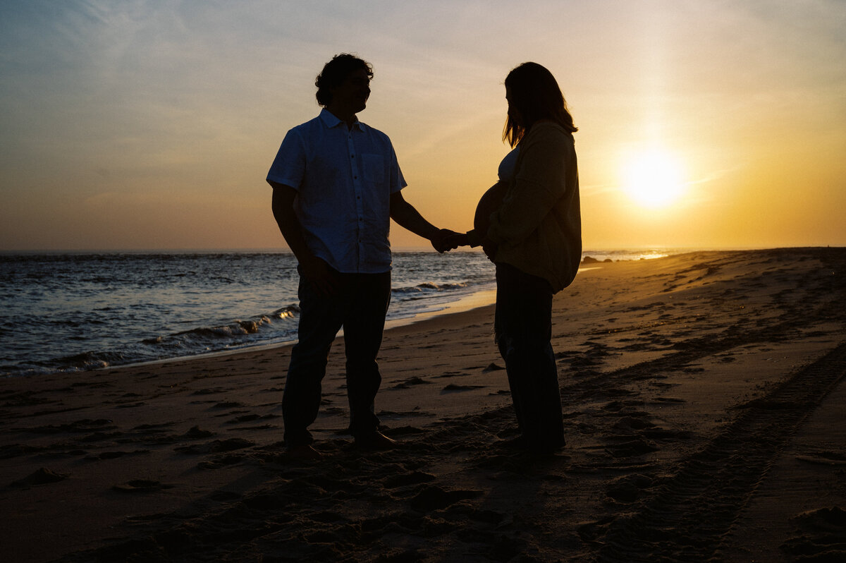 CapeMayLighthouse_BeachMaternitySession_TaylorNicollePhoto-52