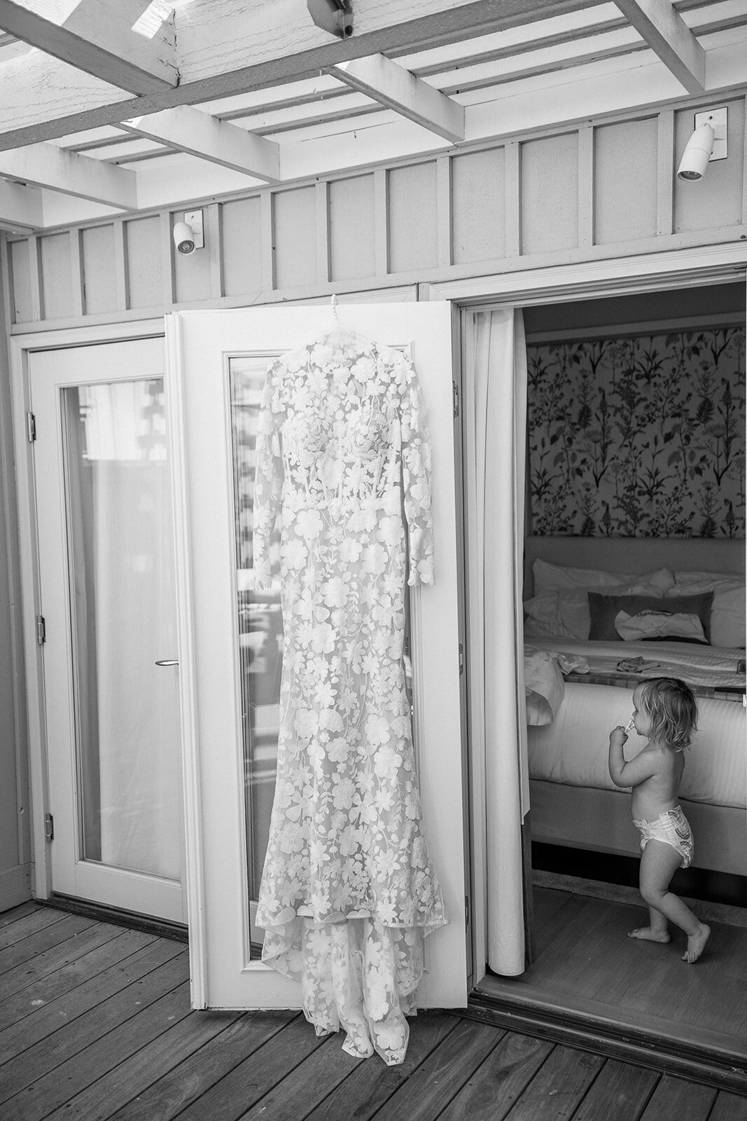 Napa-Carneros-resort-wedding-photography-wedding-classic-blackandwhite-churchwedding-wedding-thedejaureguis-012