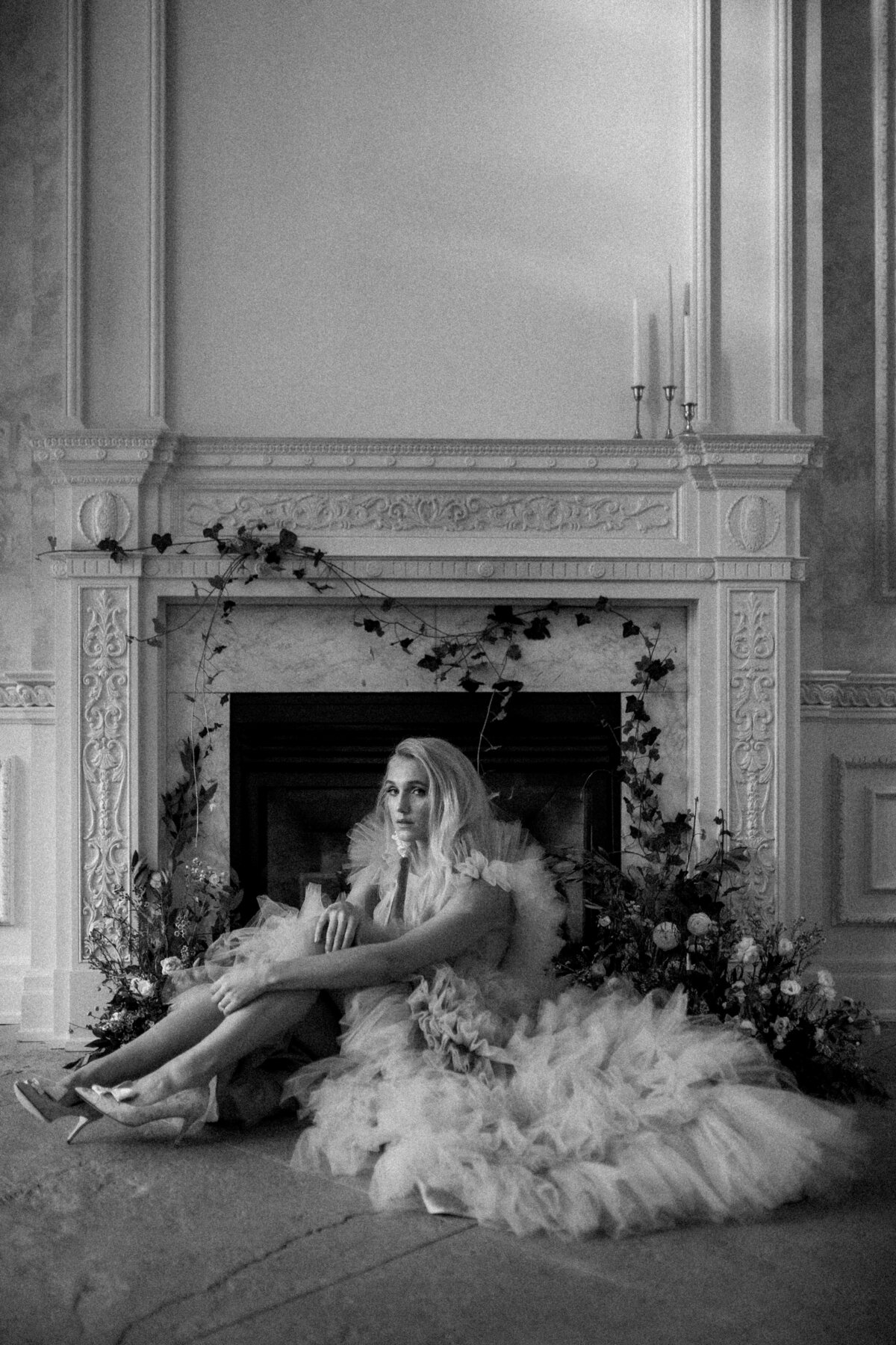 1614 Graydon Hall Manor British Vogue Editorial Toronto Wedding Lisa Vigliotta Photography