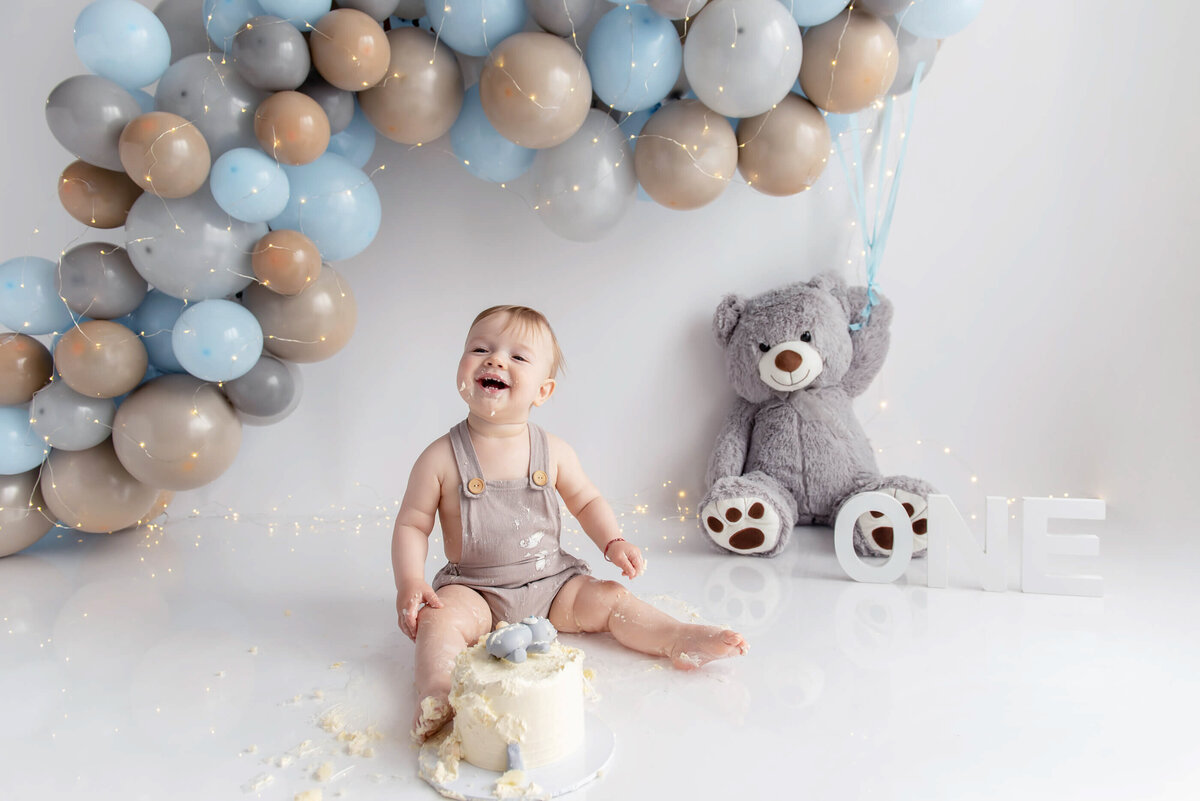 cake-smash-photographer-Burlington-60