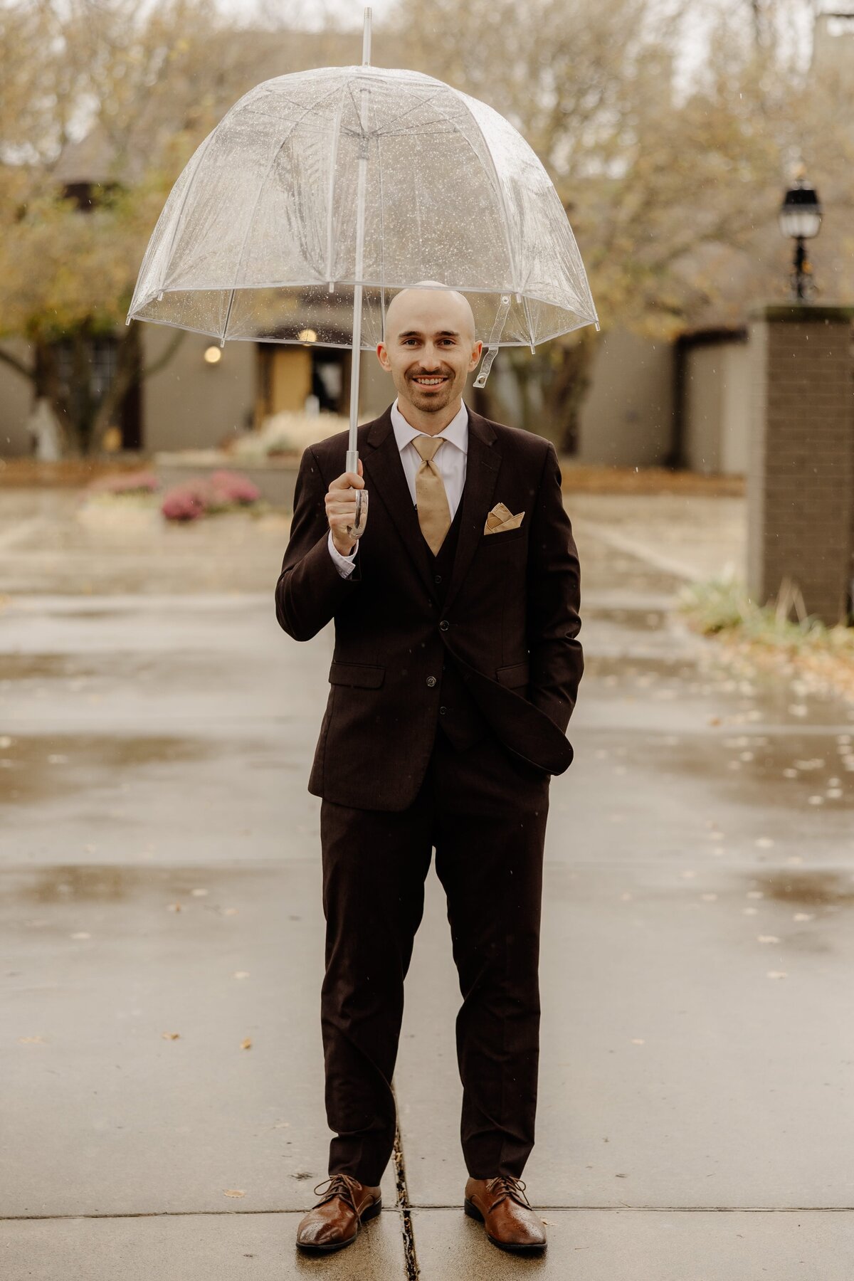 rainy-wedding-conrad-mansion-11