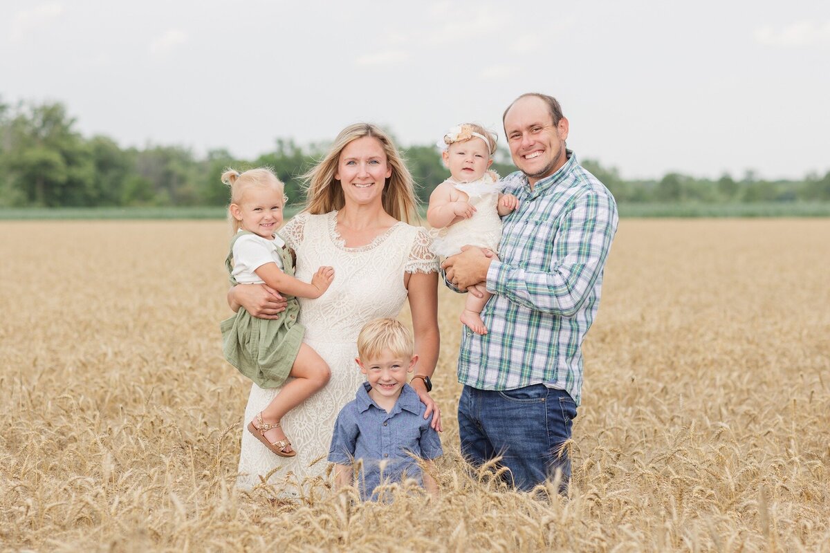 avers-ohio-family-field-photos-1