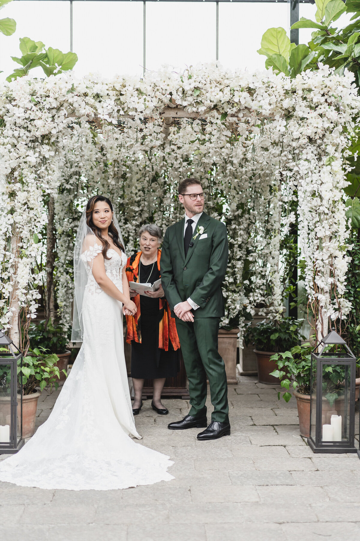 A MAGICAL WINTER PLANTERRA GARDEN WEDDING WITH A GREEN COLOR PALETTE IN WEST BLOOMFIELD, MICHIGAN PROVIDED BY KARI DAWSON PHOTOGRAPHY61