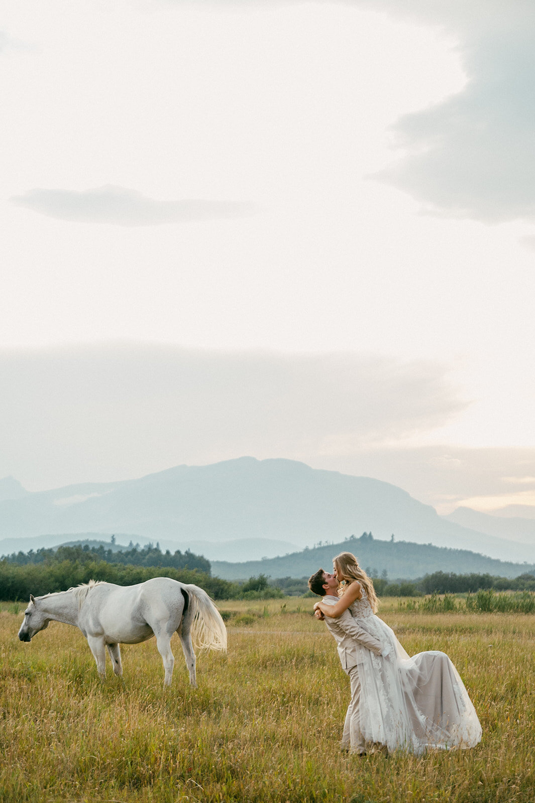 presley-gray-photo-Montana-ranch-elopement-1789