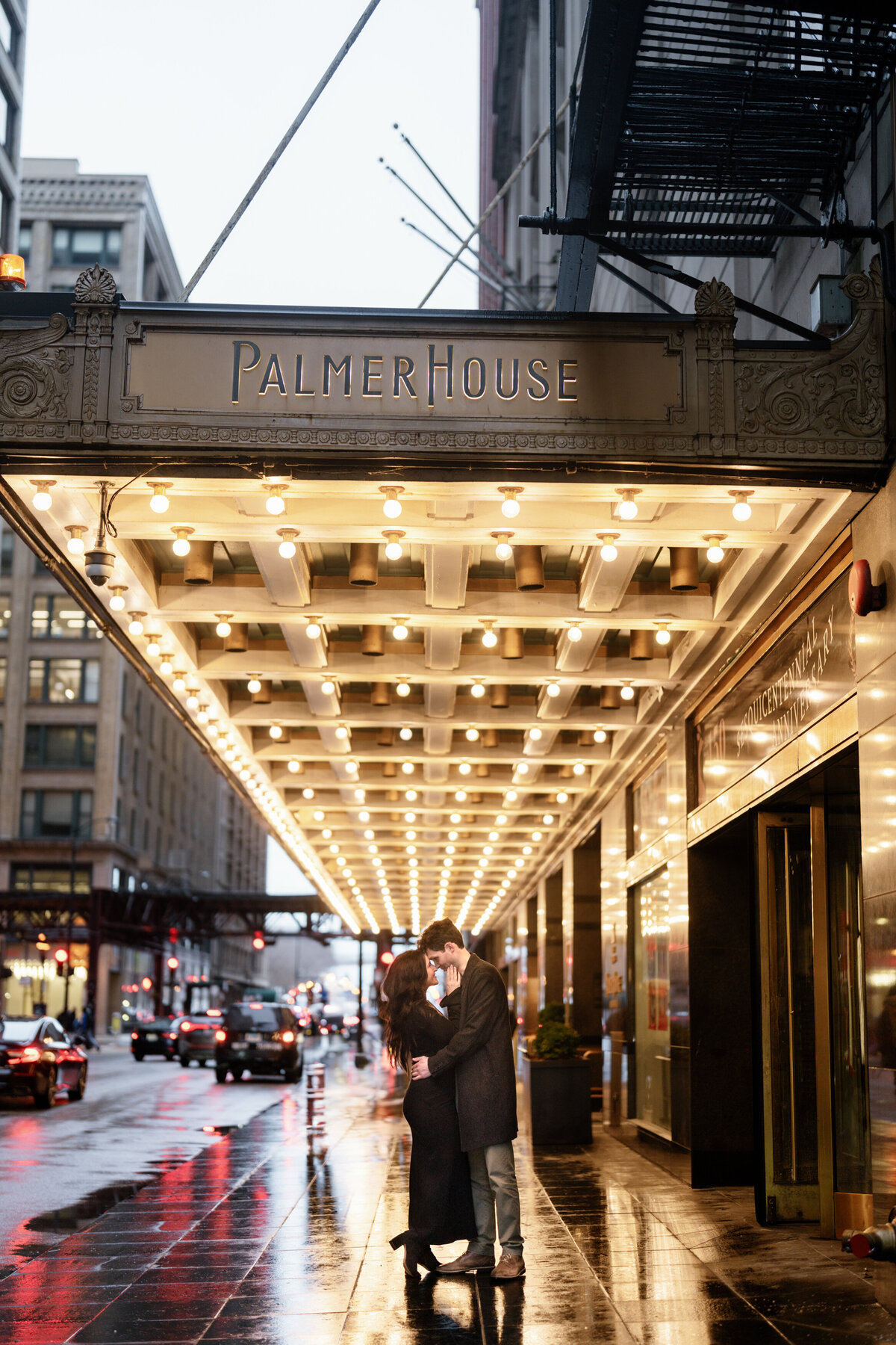 Aspen-Avenue-Chicago-Wedding-Photographer-Hilton-Palmer-House-Vintage-Hotel-Timeless-Editorial-FAV-45