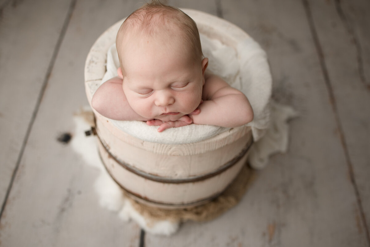 GALVESTON TEXAS NEWBORN PHOTOGRAPHER