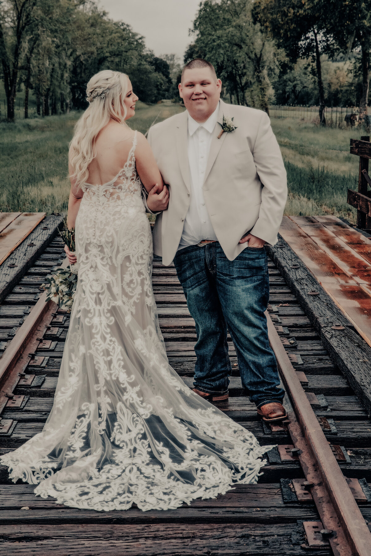 vintage bride and groom