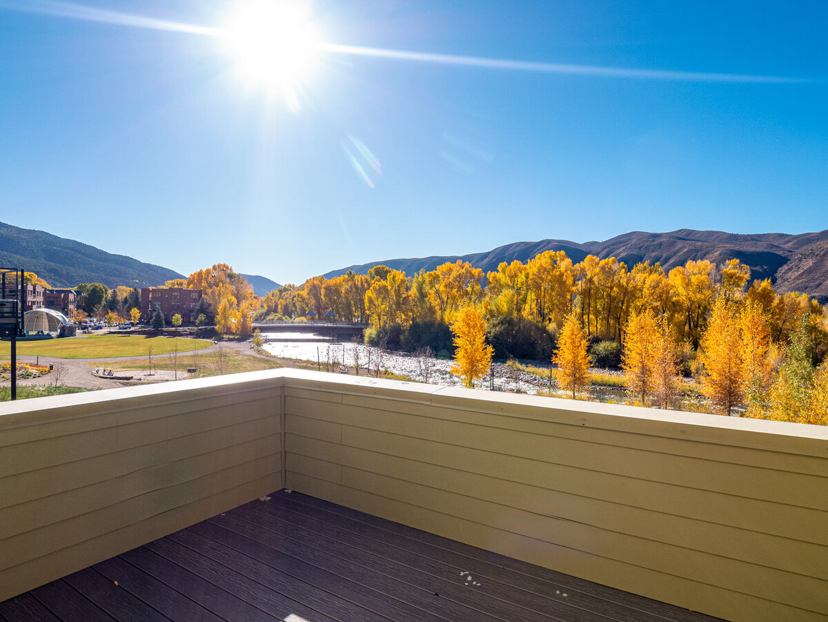 MLS - 22858 Two Rivers Road-25