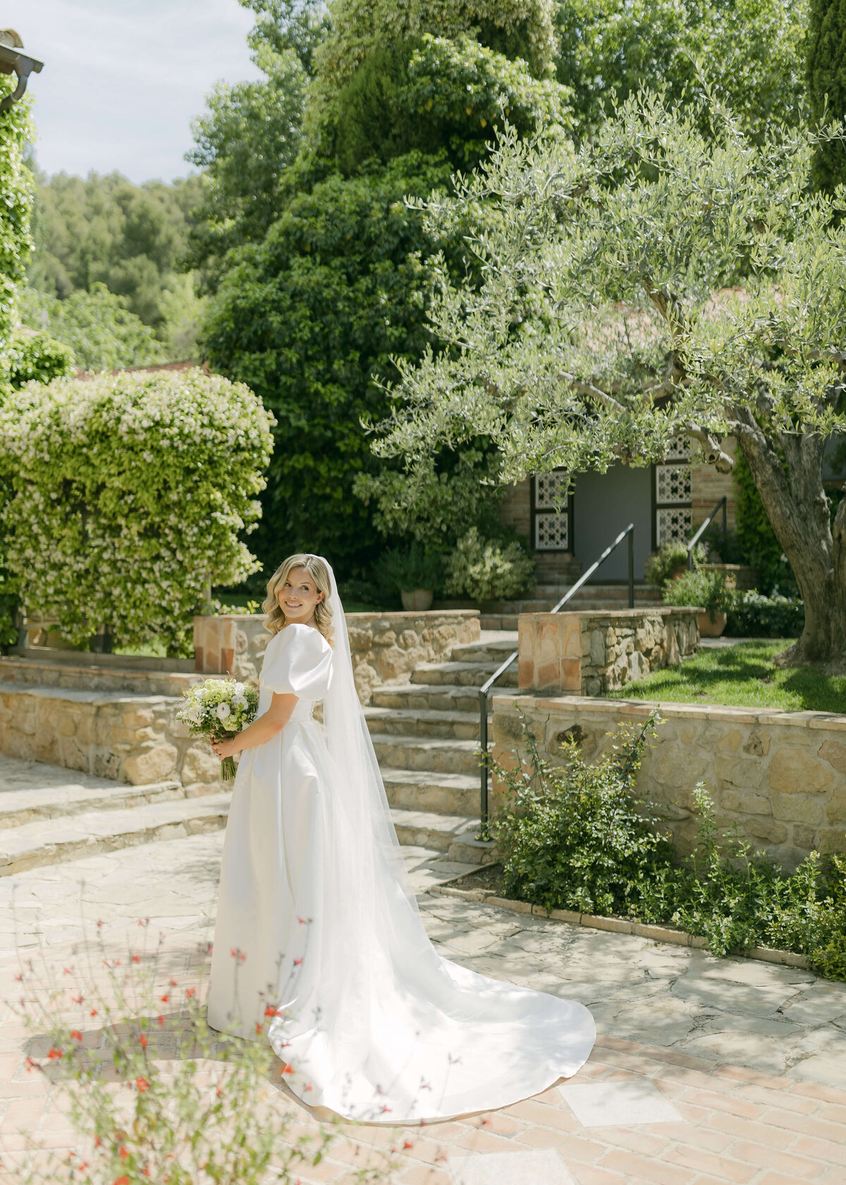 Georgina-James-Wedding-Fuentespalda-Chloe-Lowe-Photography-115