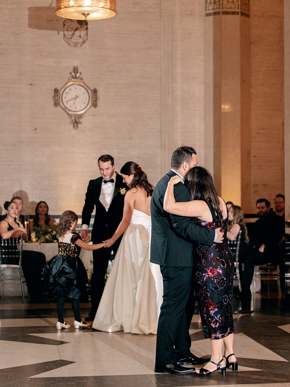 2024-04-20_Vittoria+NicholasBertlingWedding_MollyMurphyPhotography-59