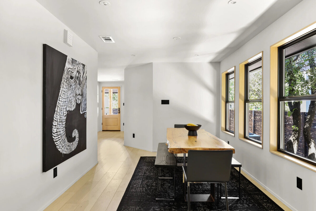 5507-woodrow-ave-dining-1