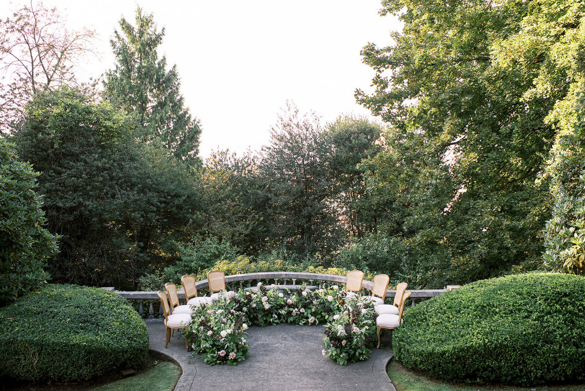 minted-photography-okanagan-kelowna-destination-wedding-photographer-wedding-hycroft-manor-2