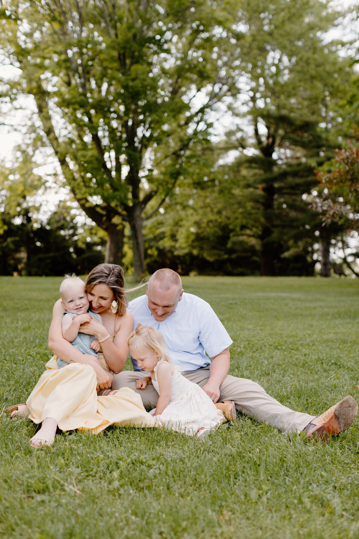 christina_ney_photography_wedding_engagement_lifestyle_photographer_dubuque_iowa_wedding_planning_assistance_adventurous_bold_laidback Family Photography57