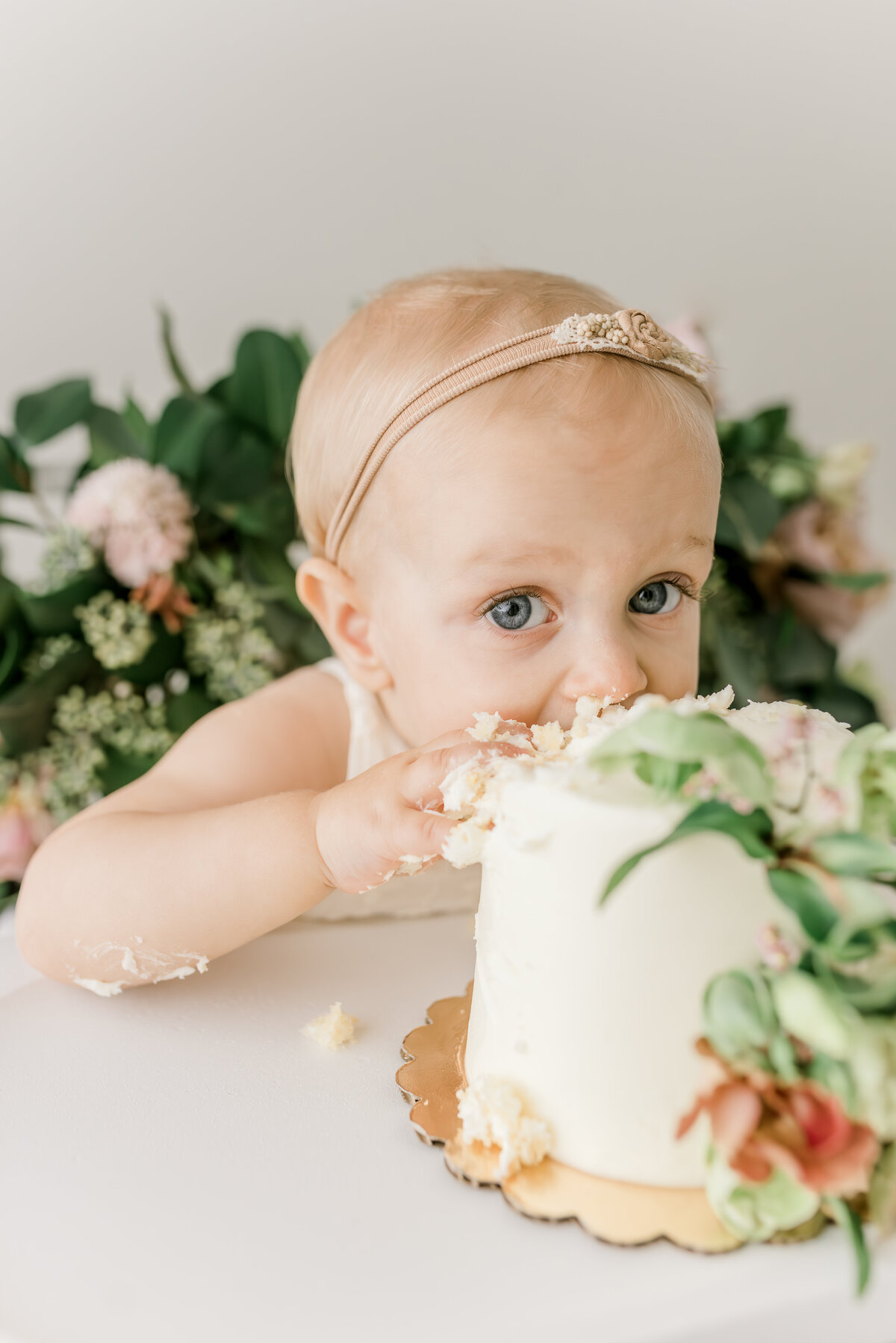 Emma Smash Cake Final 43